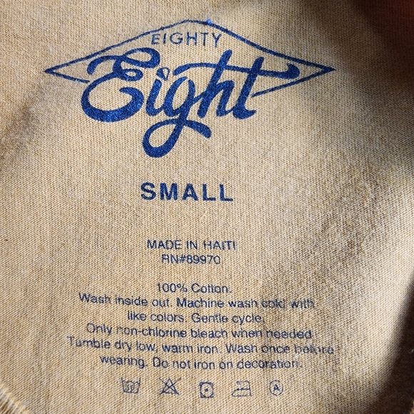 Eighty Eight Vibing Graphic T-Shirt Small - Picture 3 of 4